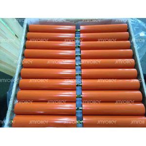 Heavy-duty mining logistics conveyor roller with plastic spraying surface