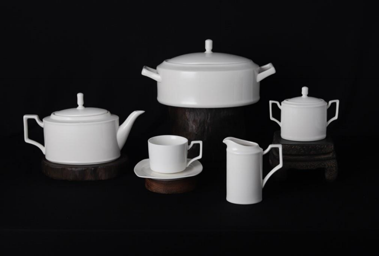 new bone china - tea set /tea pot/sugar pot/creamer/tureen white glaze for daily used ceramics