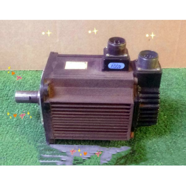 Yaskawa SGMGH-13DCA61 AC Servo Motor 5.4A 1.3KW 1500RPM 400V NEW