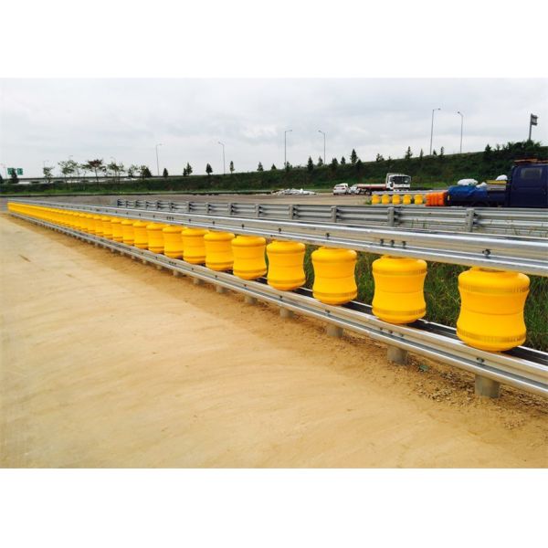 Yellow Red EVA Filled Safety Roller Barrier High Energy Absorption And Low Reaction