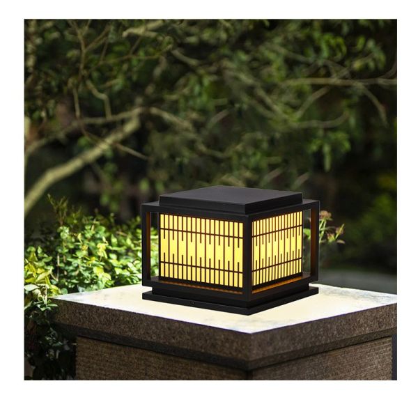 Outdoor Garden Fence Lighting with 80 CRI and 3500K Warm White Color Temperature