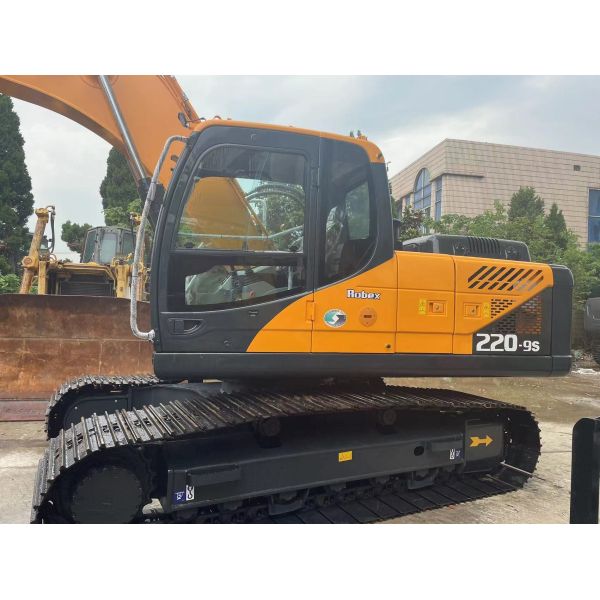Pre owned Heavy Duty Excavator Digger Excellent Condition Cummins Engine 100-500