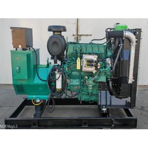 60 HZ Diesel Generator Set 1800 RPM IP 21 Water Cooling Quick Delivery