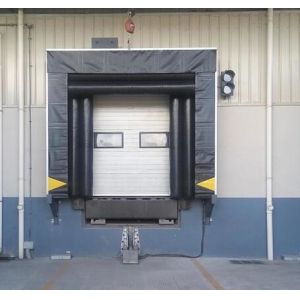 Custom Retractable Dock Shelter , Loading Bay Equipment For Container Load
