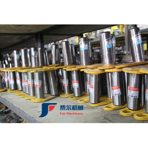 Professional XGMA Loader Parts Boom Pin 15D0057 511001-02 Yellow Color