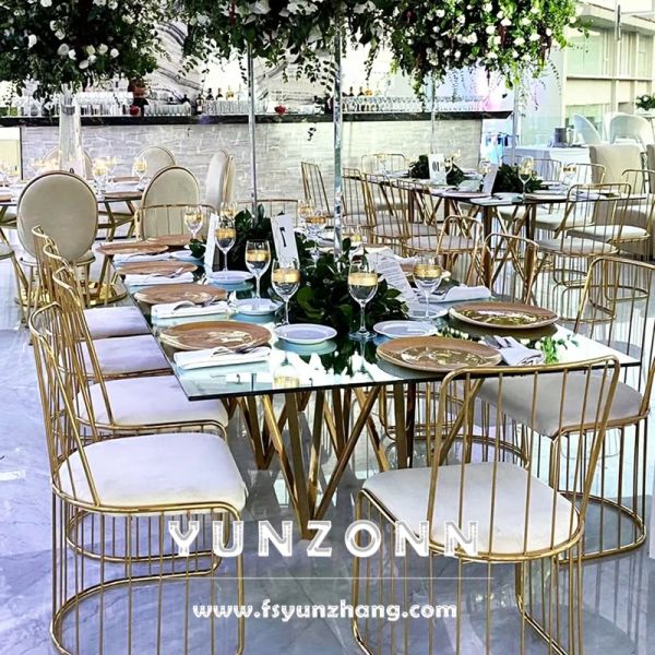 Wedding Furniture Decor Clear Glss Top Gold Rectangular Elegant Dining Table Centerpieces for Dining Room