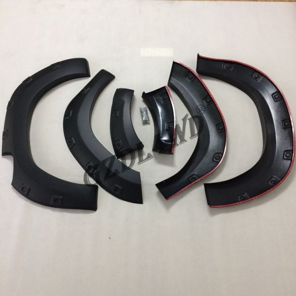 4WD Accessories ABS Plastic Auto Front Grill Mesh For Toyota Hilux Revo Rocco 2018