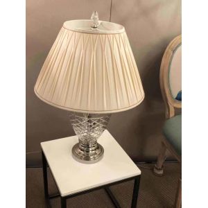 AC110V Decorative Table Lamp
