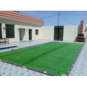PE Material Garden Artificial Grass Flat Wave Monofilament Yarn Shape