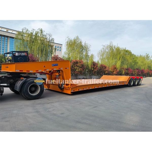 removable goosececk low bed trailer