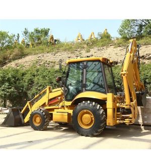 4 Wheel Drive Backhoe Loader Equipped With Hydraulic Breaking Hammer