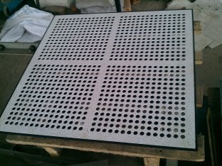 40% Dustproof Anti-rust Perforated Raised Floor 600 × 600 × 35 mm