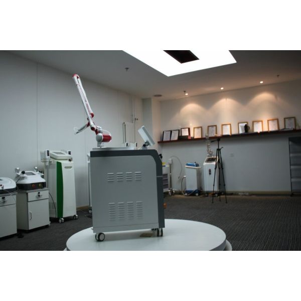 2016 new Q-switch Pulsed output /Removal Tattoo Machine