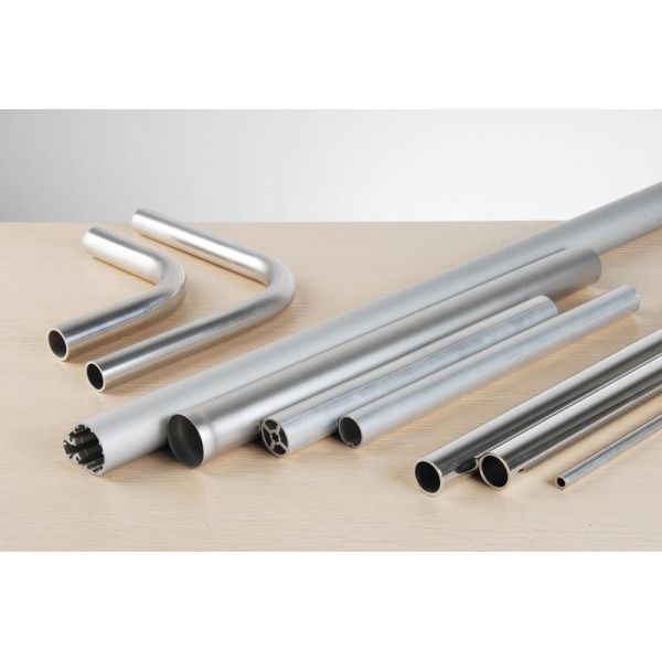 T6 Round Aluminium Extrusion Profile Pipe Anodized Customized 40mm Thickness