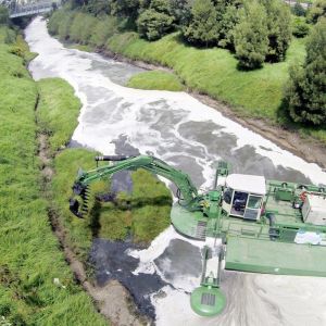 Wholesale 120m3-700m3/h Capacity Customized Diesel Engine Power Hydraulic Amphibious Sand Dredger from china suppliers