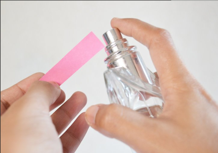 Virgin Pulp 1.0mm 1.4mm Mositure Absorbing Paper For Perfume Testing Smooth Vrigin Pulp 1.0mm 1.4mm Water Absorbent Paper For Perfume test stripes