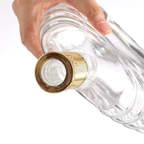 Exotic Liquor Whisky Glass Bottle with Customizable Sealing Type and Material