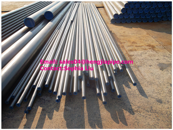 2'' XS A333-6 seamless pipes with plastic caps