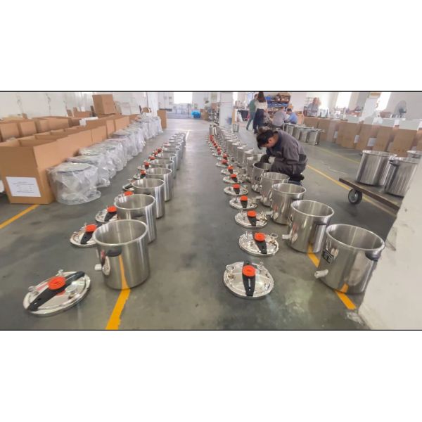 LPG Heated Portable Dental Autoclave Manual Control For Medical Equipment