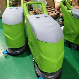 Multi-Arm Shuttle Rotomolding Machine For Water Tank Manufacturing