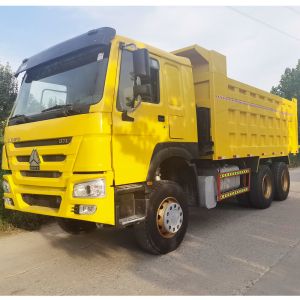 China LSXC HOWO Used Dump Trucks 8X4 /6X4 Sinotruk Tipper 10 Tires on sale