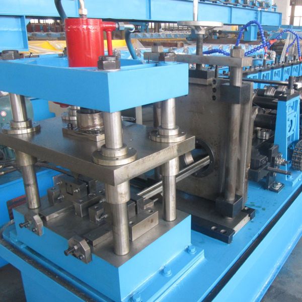 0.6-2.0mm Thickness 8-12m/Min Galvanized Steel Guide Rail Forming Machine With