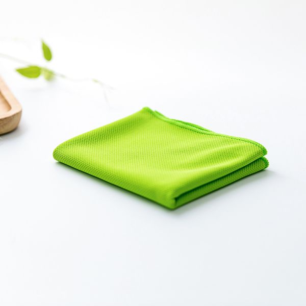 70% Polyester 30% Polyamide 220gsm Microfiber Cooling Towel