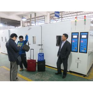 Customized Environmental Walk In Chamber, -70~150℃ Walk-in Temperature and