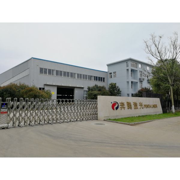 Water Cooling 6000W Fiber Laser Cutting Machine