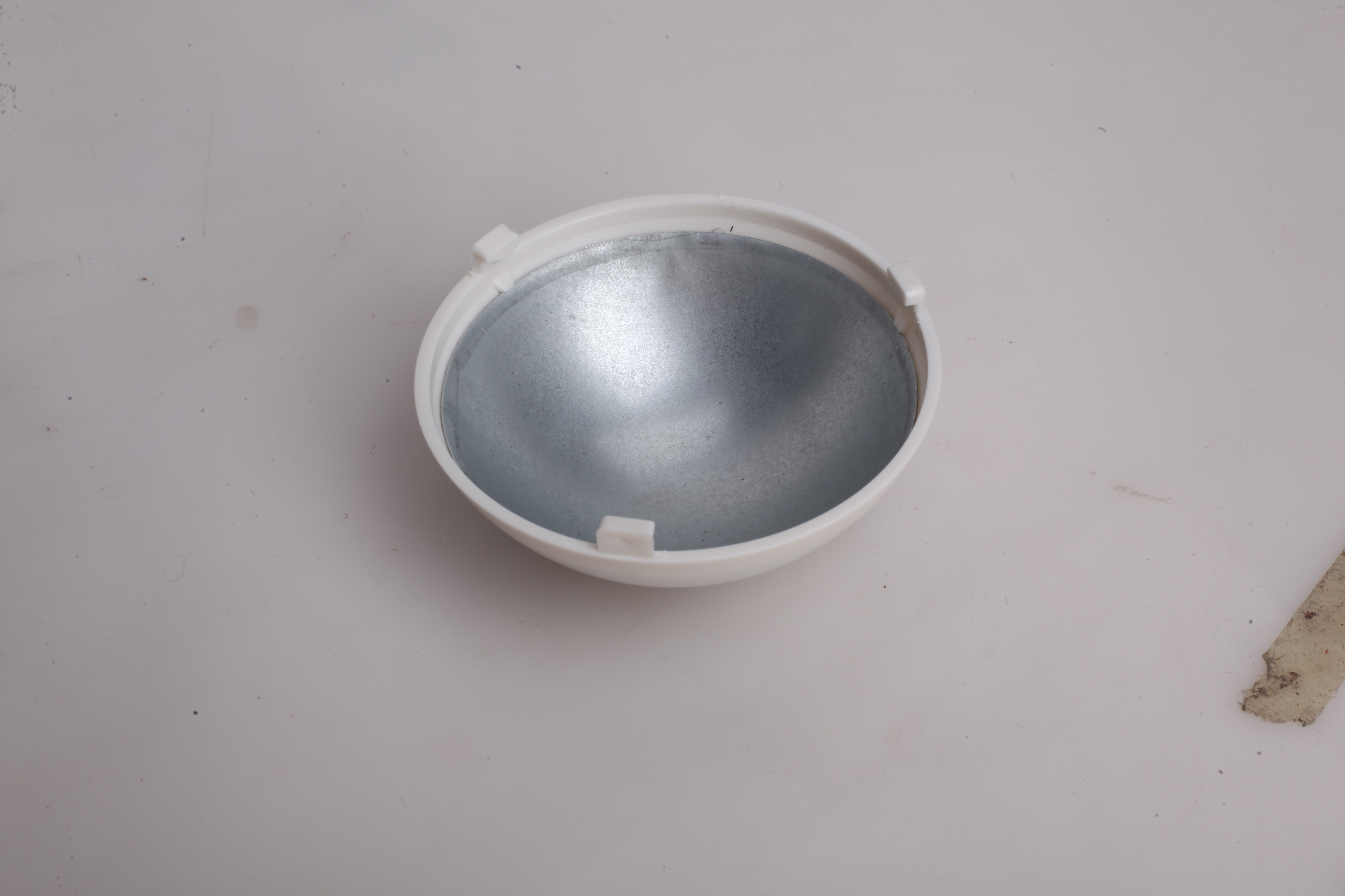 Small Battery Powered Motion Light , White Motion Sensor Ceiling Light