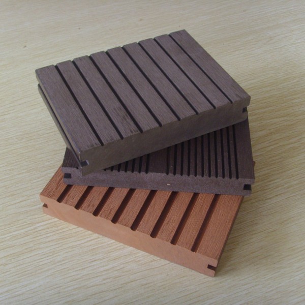 Environmental Crack - Resistant Wood Plastic Composite Decking With Wood Grain
