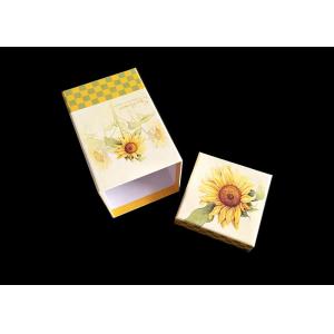 Fancy Flowers Printed Gift Box With Lid Moisture Proof Recyclable Cap Top