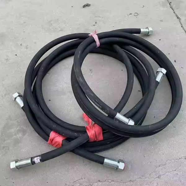 Hydraulic Oil Hose Resistant To Hydraulic Fluid Aging High Impulse Resistance