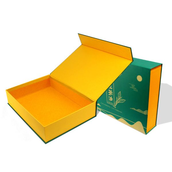 Green Magnetic Gift Packaging Box Made For Tea Products With Custom Design Near