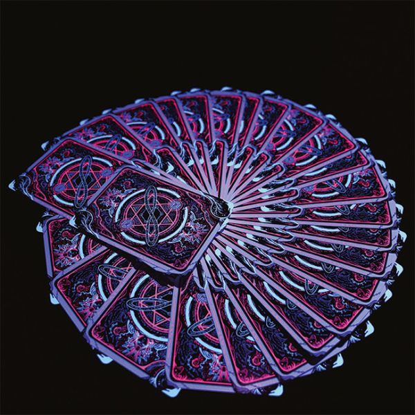 Glow In Dark CMYK Print Playing Cards Custom Magic Cards Printed for Casino