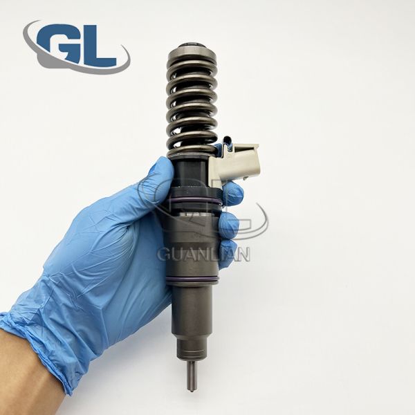 4 Pins Diesel Fuel Injector 5001867218 BEBE4D04002 20555521 7420555521 For Volvo