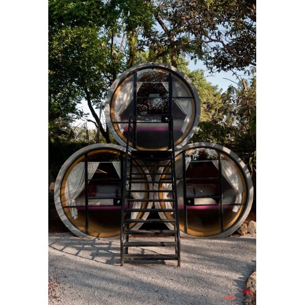 SCULPTURE Custom Print Method for Unique Self-Contained Cottages Made from Cement Tubes