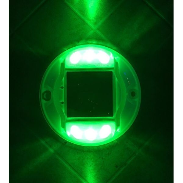Green Color Dark Eye Solar Road Studs Flashed Load Capacity 20Tons