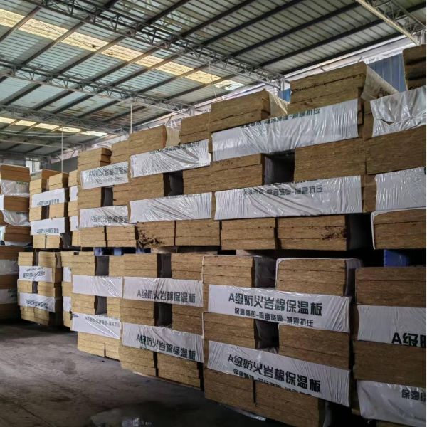 Non-combustible Class A1 Rock Wool Insulation Board with Water Absorption <1%